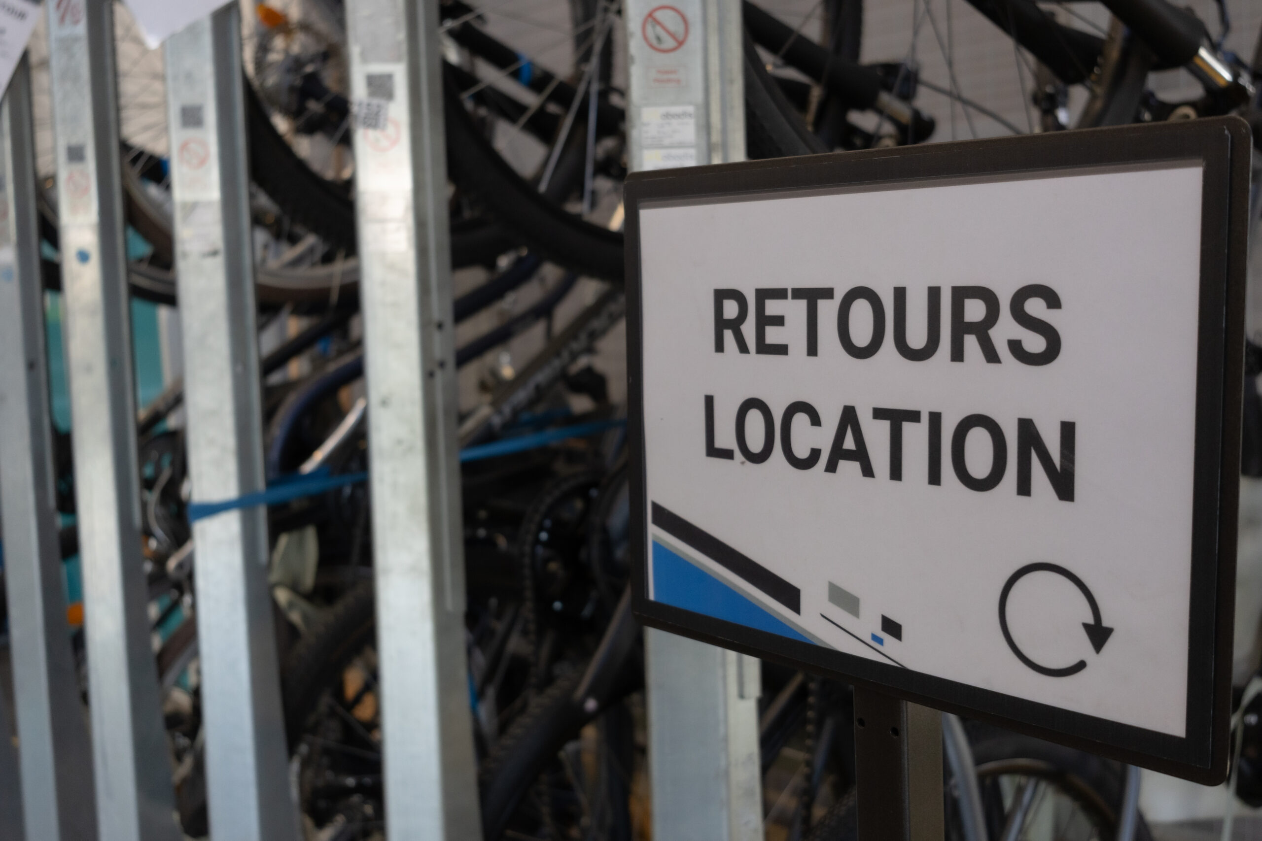 Zone dédiée aux retours dans notre atelier de reconditionnement